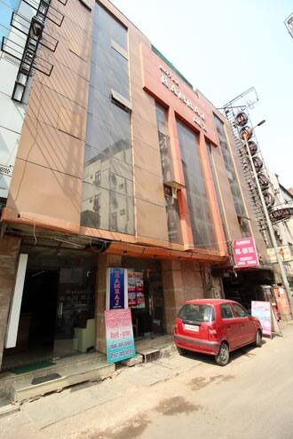 Hotel Ramraj Deluxe, New Delhi 1